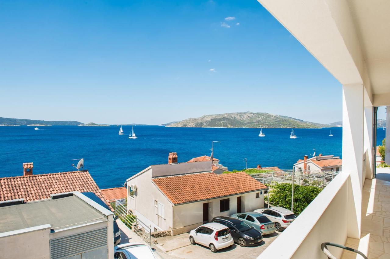 Apartmani Stine Donji Okrug  エクステリア 写真