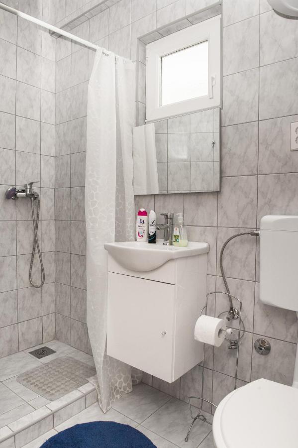 Apartmani Stine Donji Okrug  エクステリア 写真