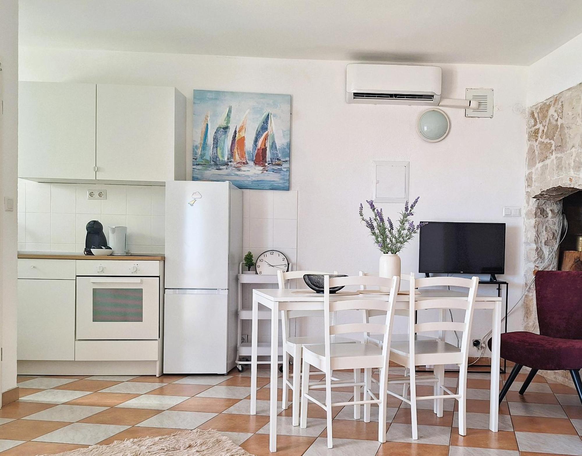 Apartmani Stine Donji Okrug  エクステリア 写真